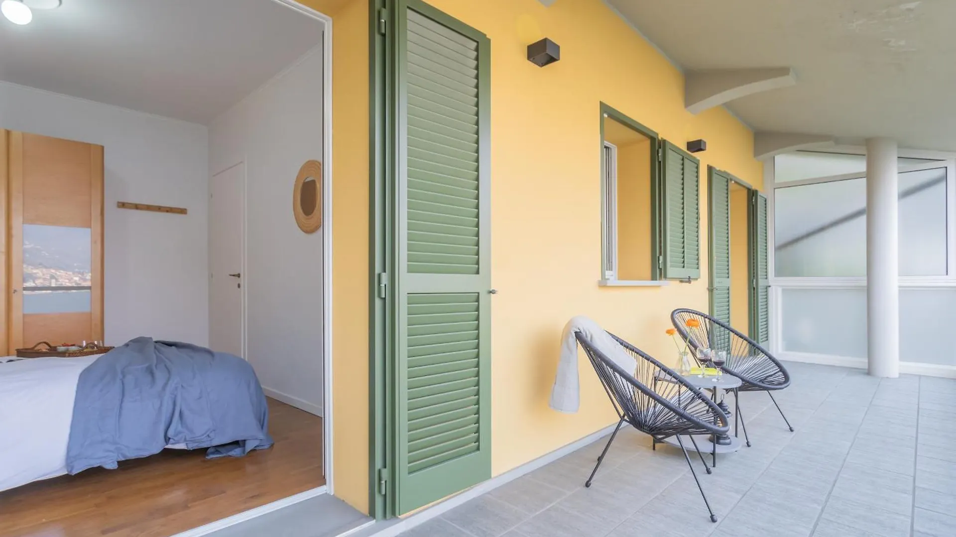 Besana 9 On The Lake - Private Garden & Parking By Rent All Como Moltrasio 0*,